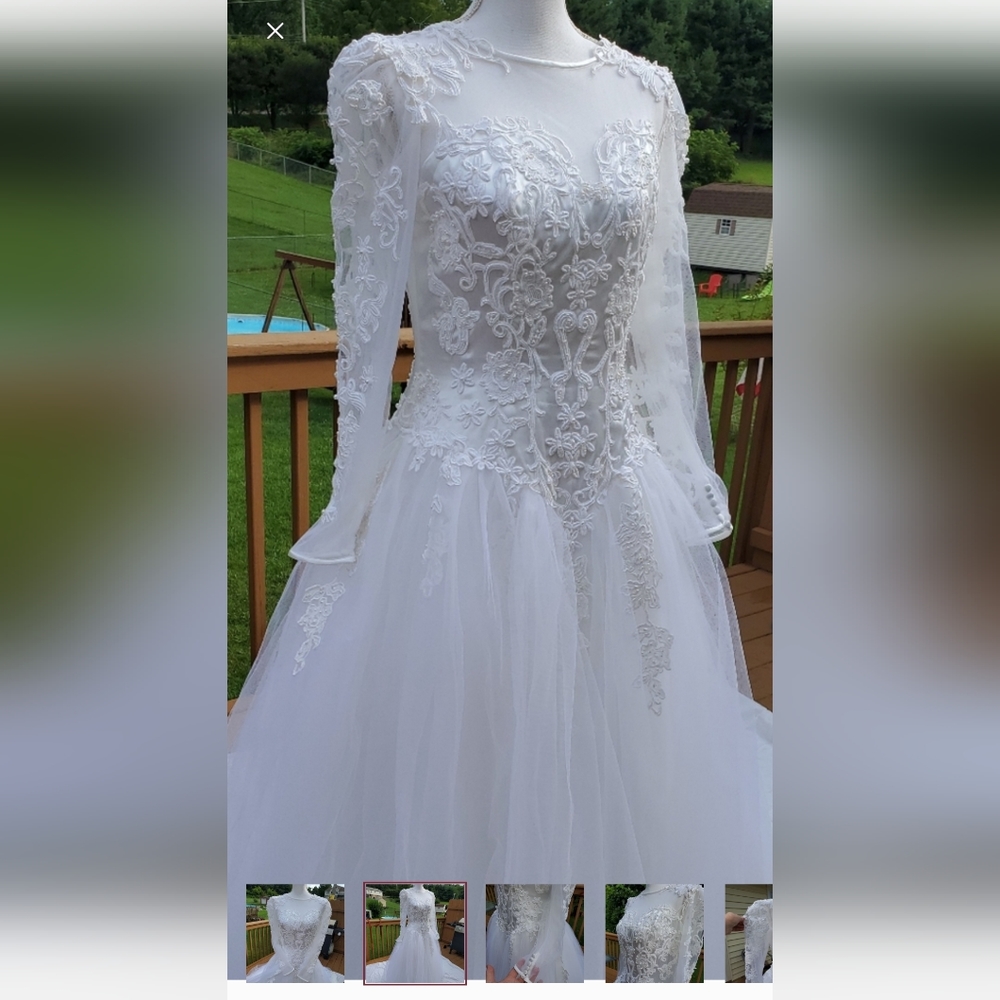 Long sleeve wedding dress fancy Gown 14
